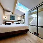Le Dotec Mediterraneen - Triplex Dans Le Vieil アパート *