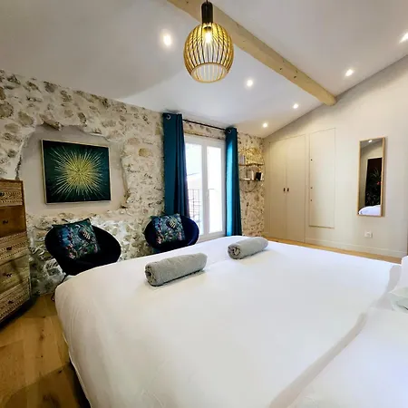 Le Dotec Mediterraneen - Triplex Dans Le Vieil Antibes