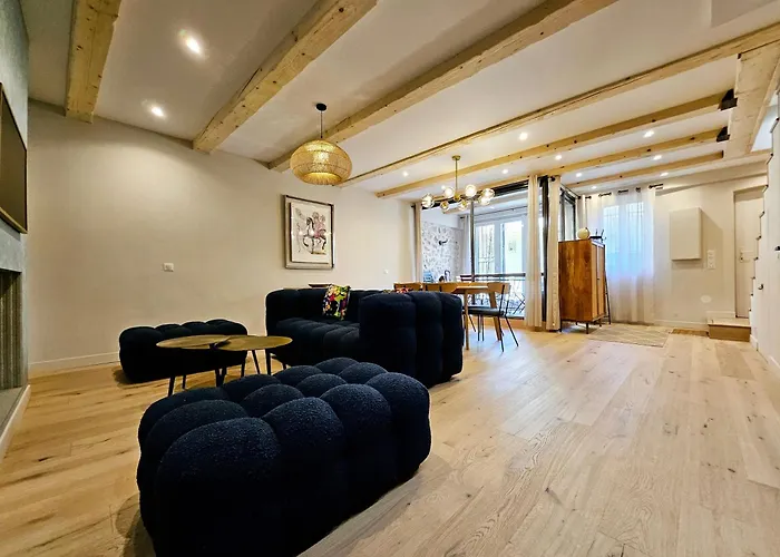 Apartment Le Dotec Mediterraneen - Triplex Dans Le Vieil Antibes