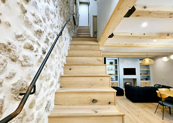 Apartment Le Dotec Mediterraneen - Triplex Dans Le Vieil